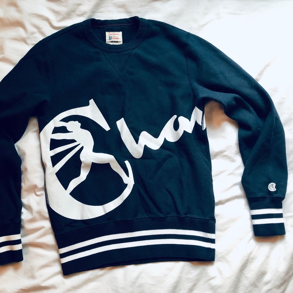 Champion Sweatshirt with Dancer